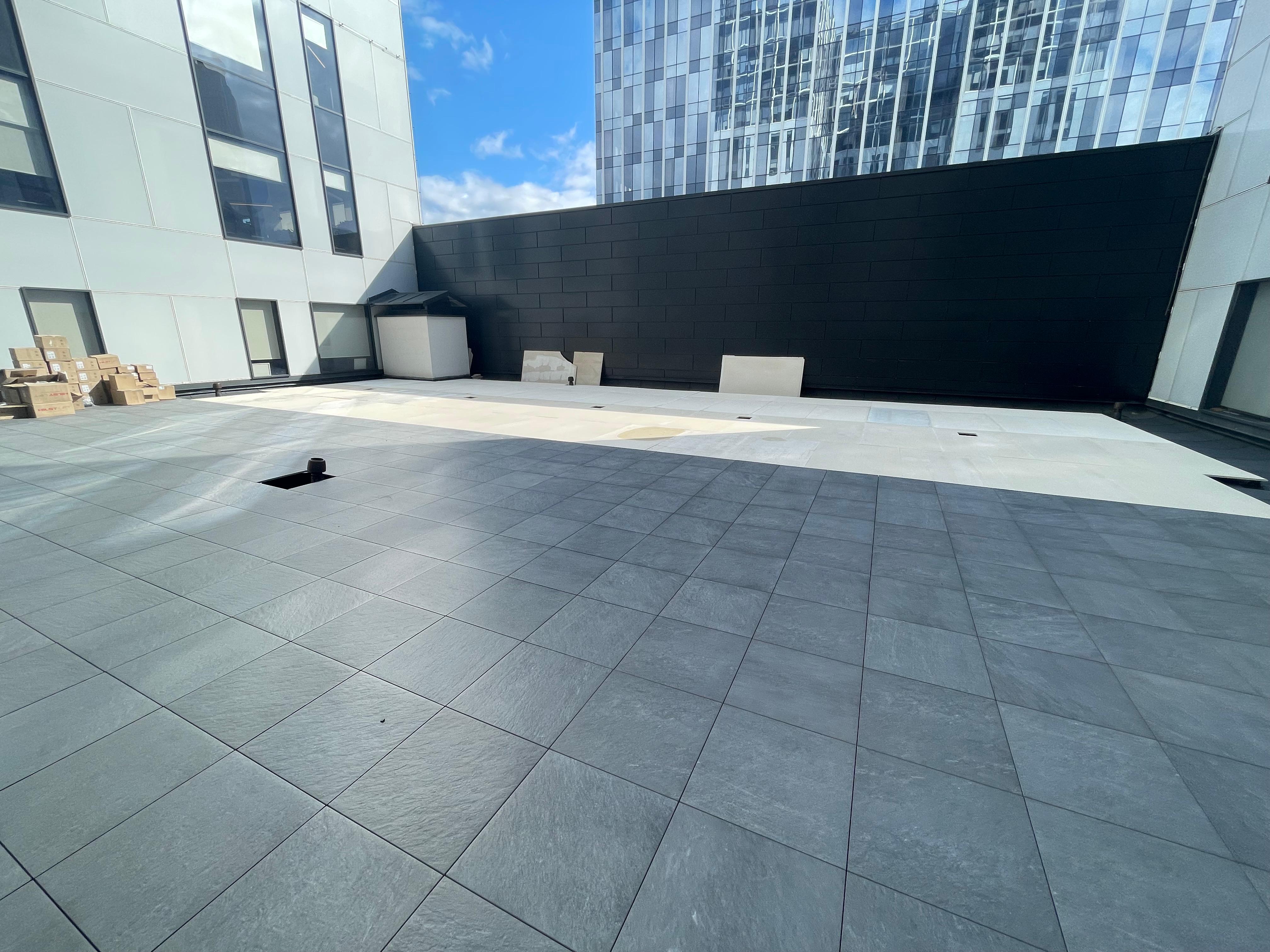 Балкон с фальшполом